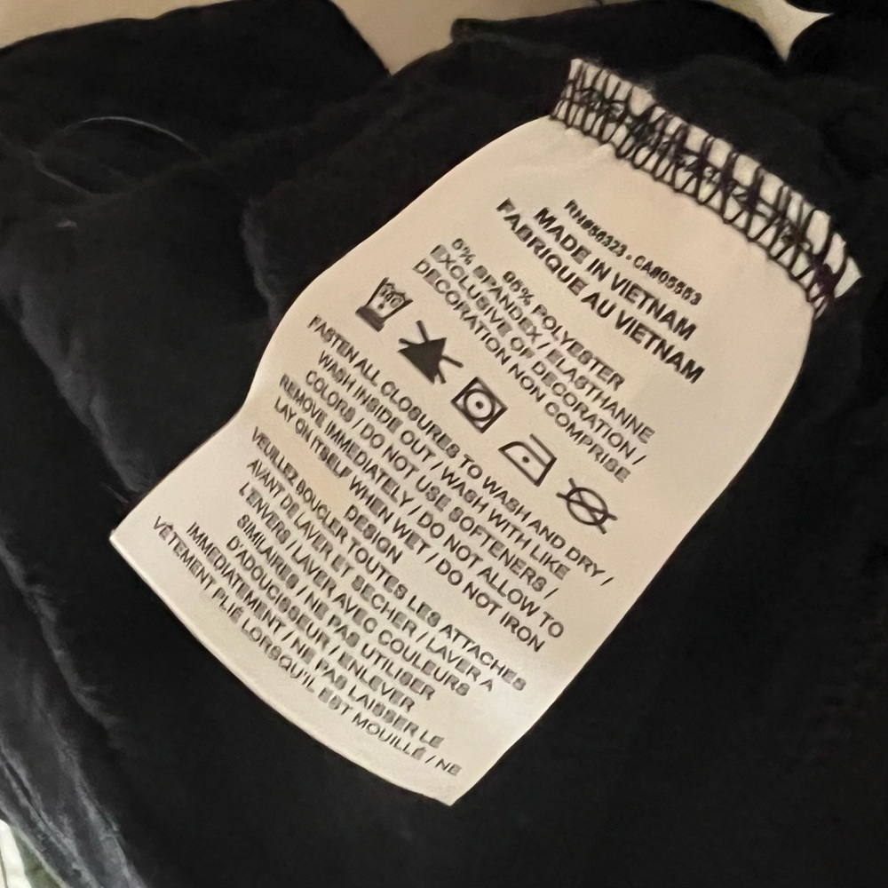 Nike Black Long Sleeve Pullover Running Shirt - Size L - Picture 10 of 10